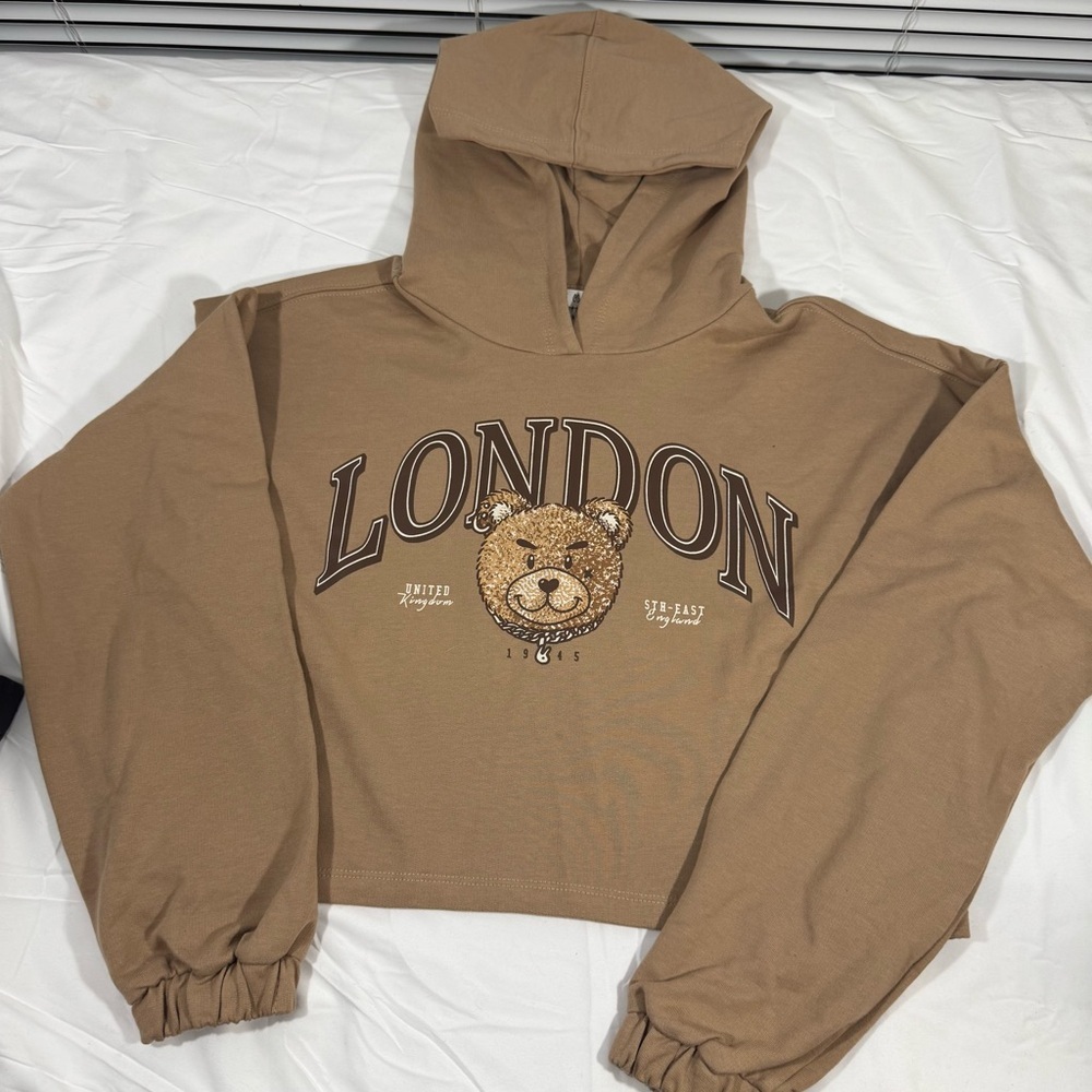 Mattelsa Tan London Bear Cropped Hoodie Sweatshirt